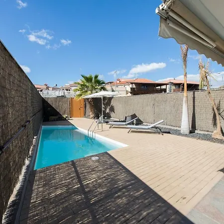 Sunny And Quiet Duplex شقة